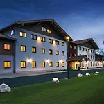 Hey Lou Hotel Piding