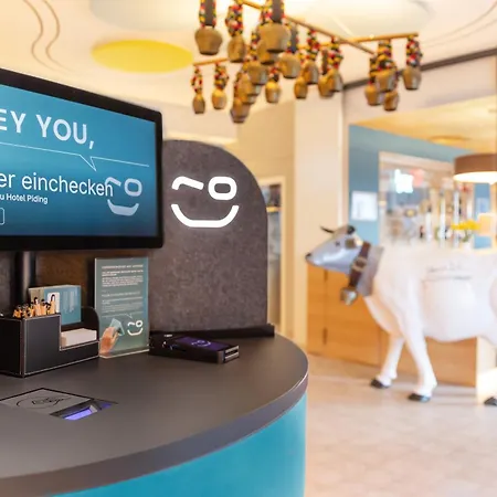 Hey Lou Hotel Piding