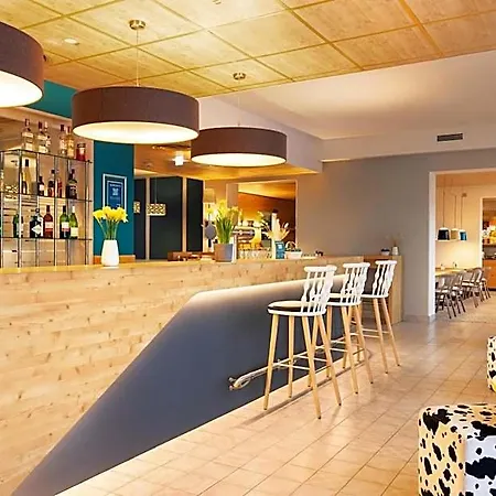 Hey Lou Hotel Piding